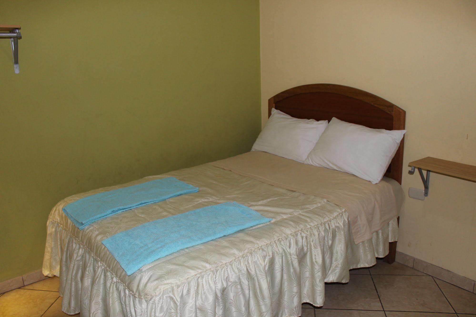 Posada De Percybal Lago Inn Puno Kültér fotó